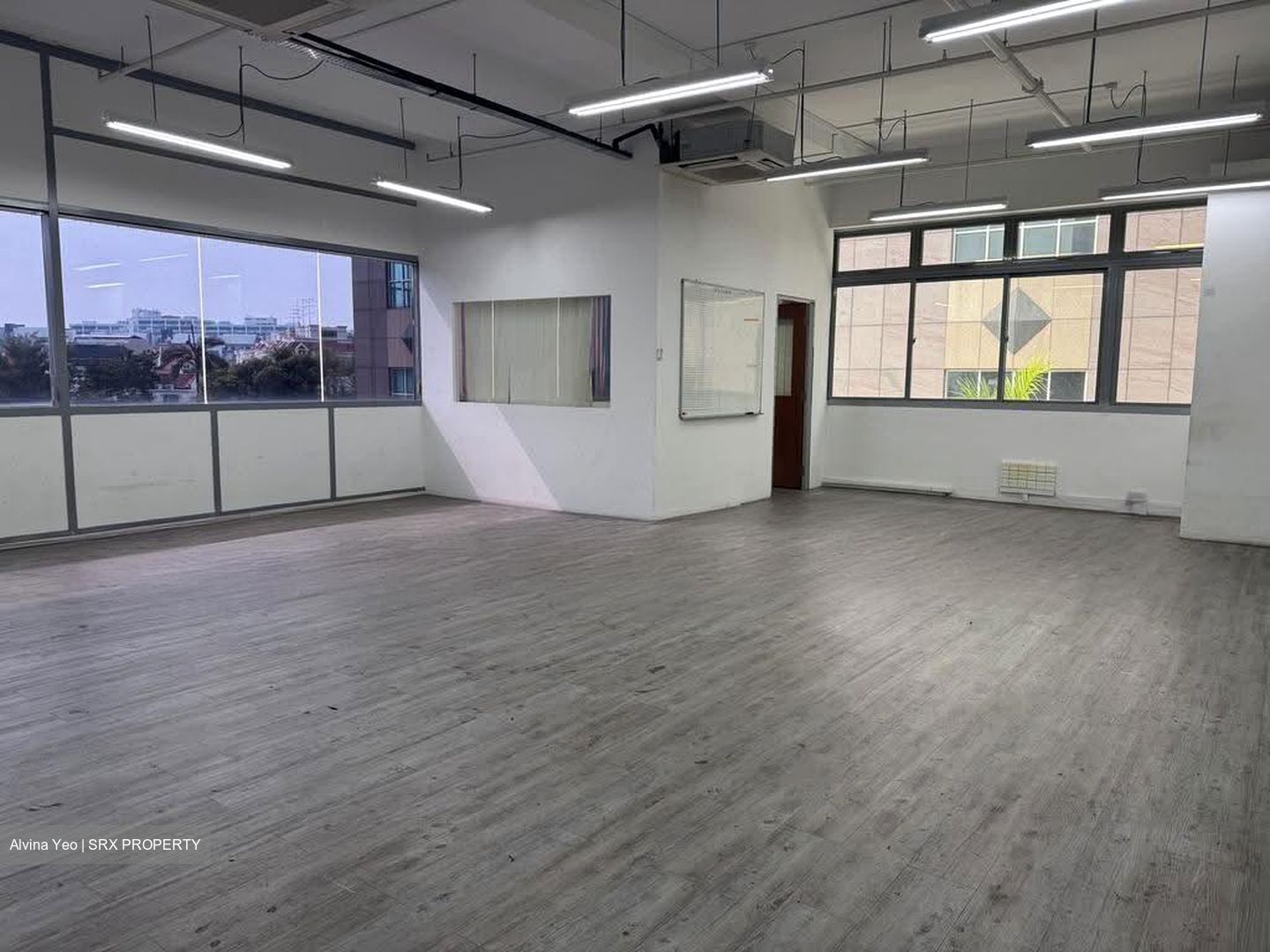 Solstice Business Center (D19), Factory #625895221